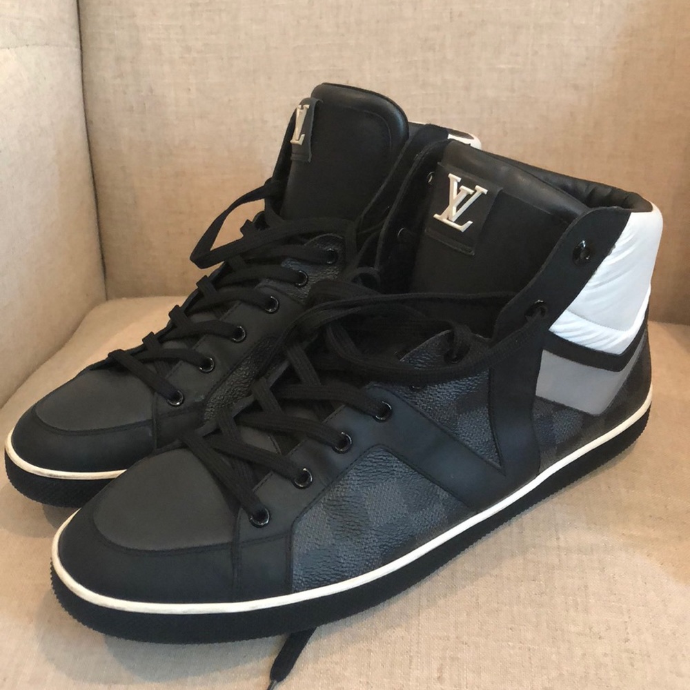 Louis Vuitton MS0132 size 10